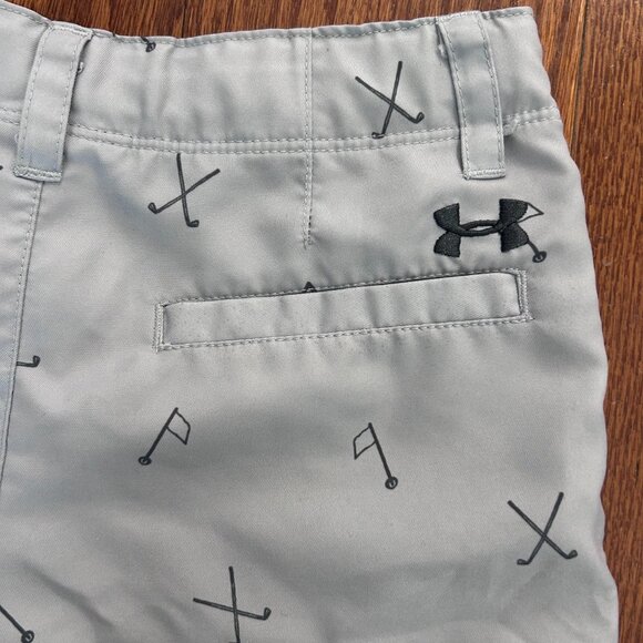 Under Armour Boys Size 7 Golf Shorts Golf Clubs Tees Flags Print Country Club - Picture 5 of 10